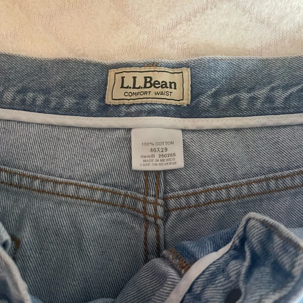 LL Bean Comfort Waist Men’s Jeans. 46x29